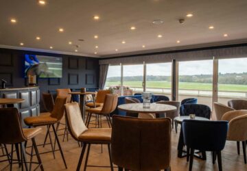 Loung303 Newbury Racecourse