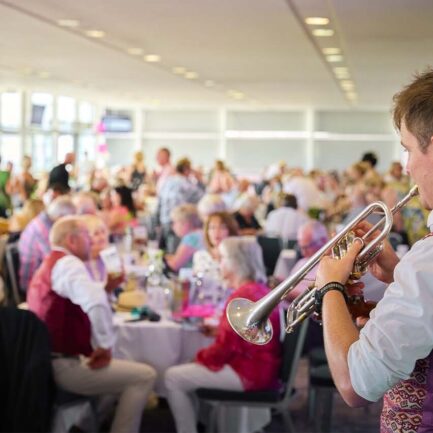 Racegoers Party Package