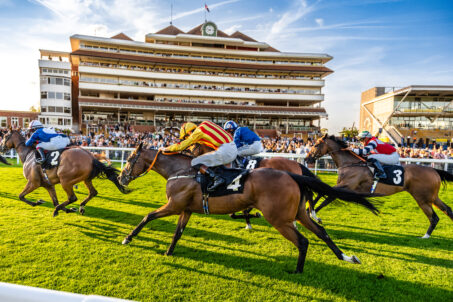 Visitor Guide: Dubai Duty Free Spring Trials 2026