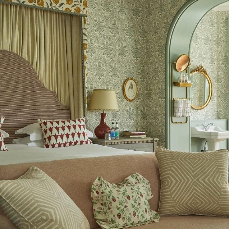 Bedroom The Retreat Hotel Partner Newbury Racecourse