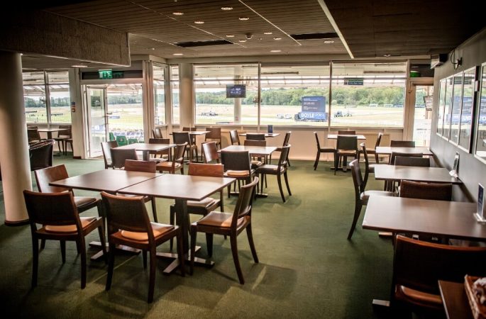 Carnarvon Lounge (1) (1)